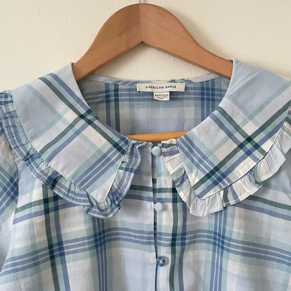 American Eagle Blue Cropped Blouse with Puff Sleeves - Picture 2 of 6
